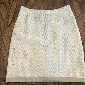 BANANA REPUBLIC Gold Embroidered White Mini Skirt, Fully Lined, Side Zip, Size 4